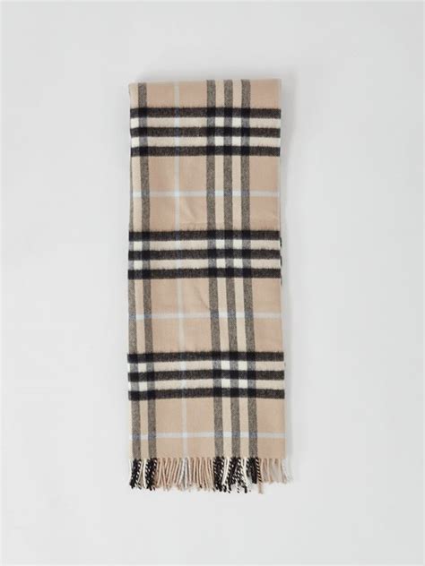 couverture en laine style burberry|Couverture en laine et cachemire B Shield (Noir/Blanc) .